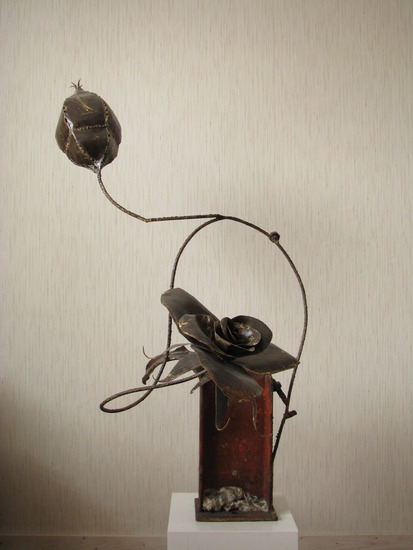Constructie uit staal. Titel: Rozen. Edwin Brand, 2008.