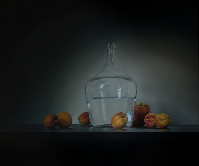 Waterbottle with apricots and appel
