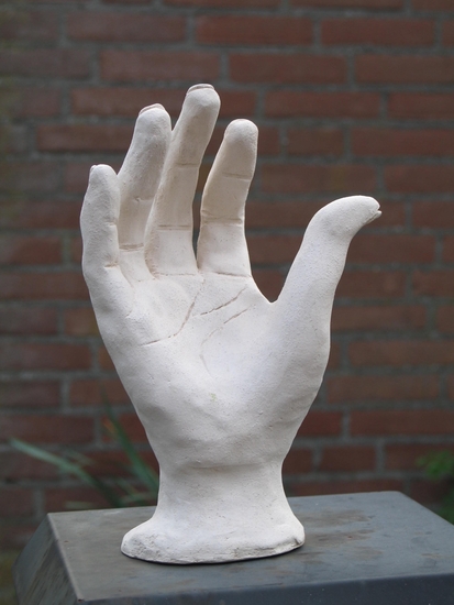 Hand, ongeglazuurd