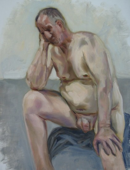 Hoofd ondersteunend zittend mannelijk naakt