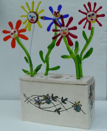 brik vase with art nouveau motif