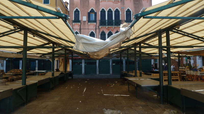 marktkramen Canal Grande