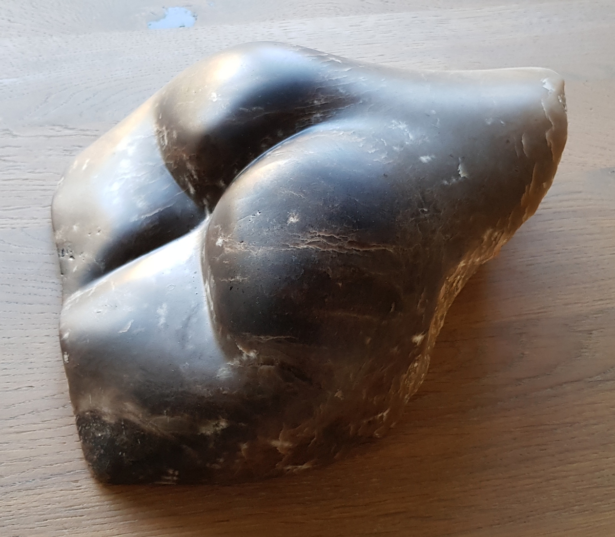 Billen van bruin albast