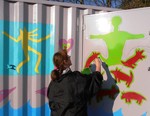 Graffiti project met Petra Smit voor jongerenhangplek Enschede