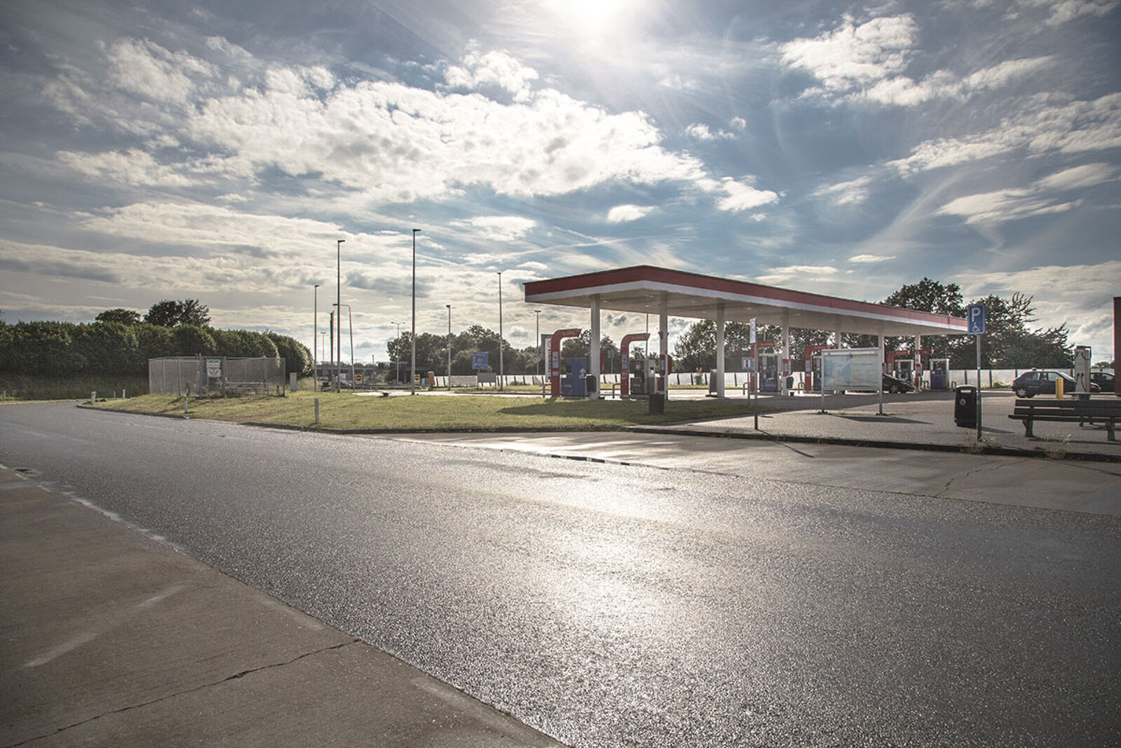 Tankstation Bosserhof aan de A2 bij Echt (L)