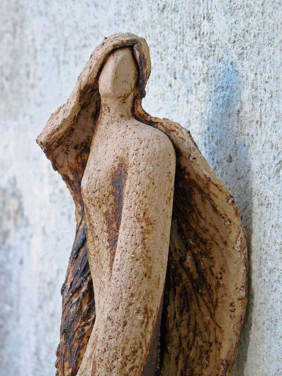 Torn..., detail