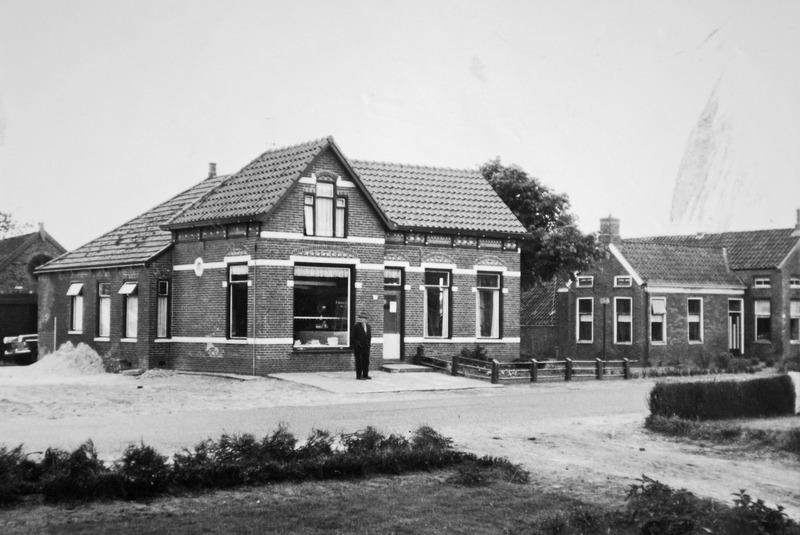 Hoofdweg 29 slagerij Blokzijl ca 1965