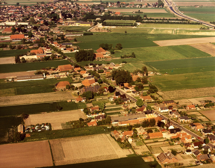 Hoofdweg van molen tot Damsterweg