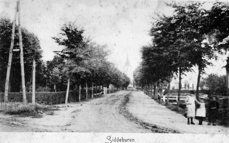 Hoofdweg hoek Damsterweg - NH-kerk oud