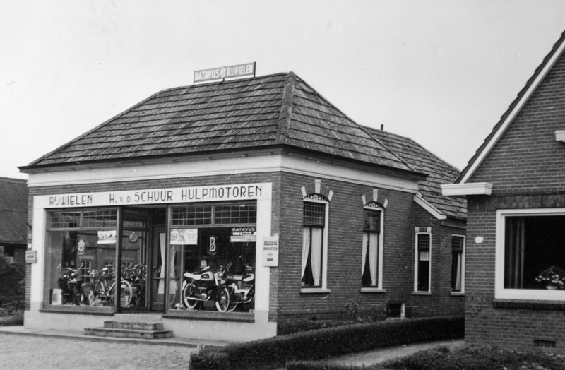 Oudeweg 13 fietsenmaker van der Schuur ca 1965
