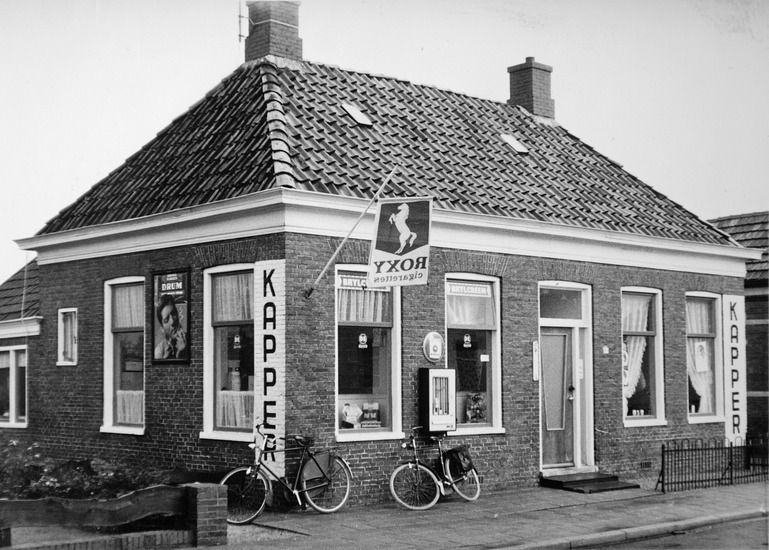 Oudeweg 92 kapper Tuinema ca 1965