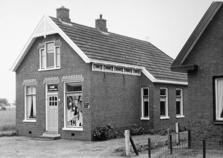 Oudeweg 89 manufacturen H. Bos ca 1965 - afgebroken 1988
