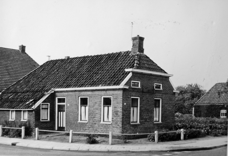 Oudeweg 75 nu Koops van 't Jagt ca 1965 no2