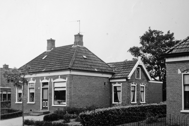 Oudeweg 41 slagerij Tuinema ca 1965