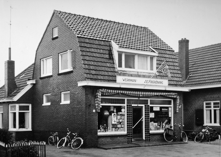 Oudeweg 34 zelfbediening Werkman ca 1965