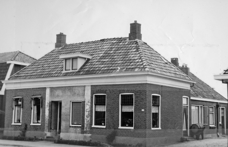 Hoofdweg 140 bakker Kuiper wordt gesloopt 9 jan 1992 t.b.v. Switters