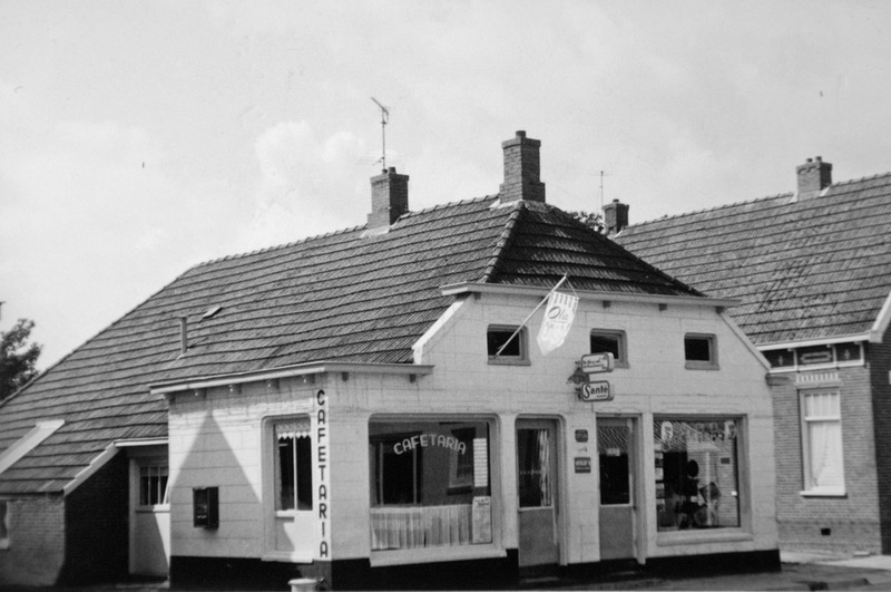 Hoofdweg 177 cafetaria H.A. Kamminga ca 1965