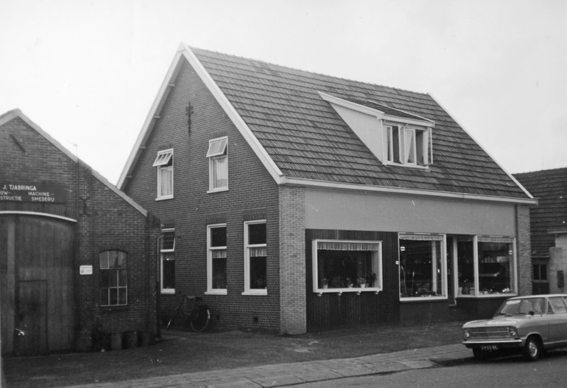 Hoofdweg 179 J. Tjabringa later dan 1965