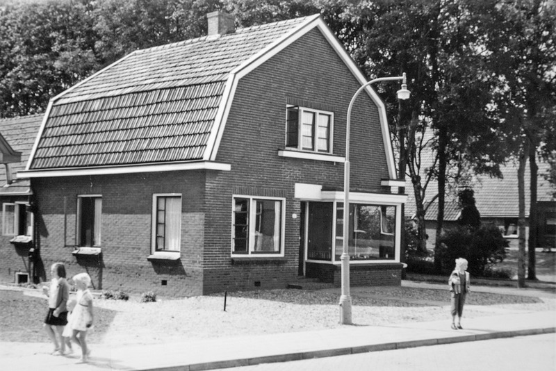 Hoofdweg 185 meubelmaker Kruizinga ca 1965