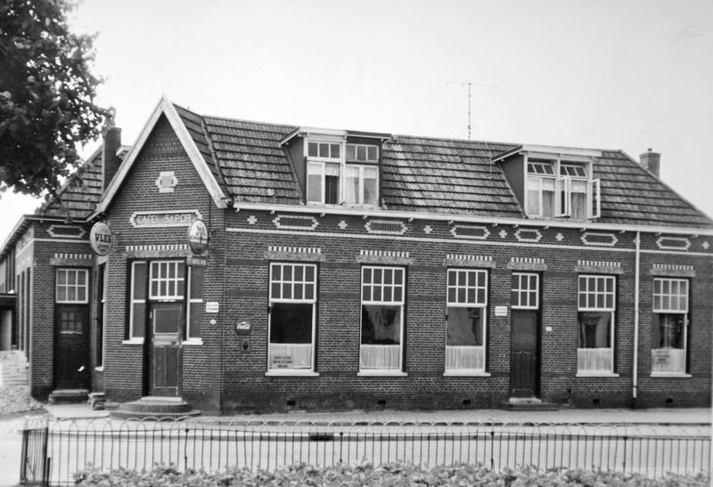Hoofdweg 195 café Sj. Por Tivoli ca 1965