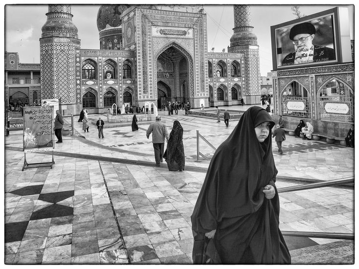 Down with UK مرگ بر بریتانیا