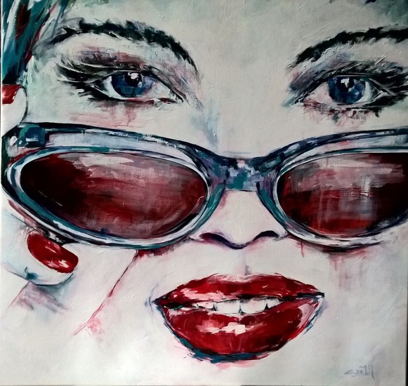 The girl with the red glasses