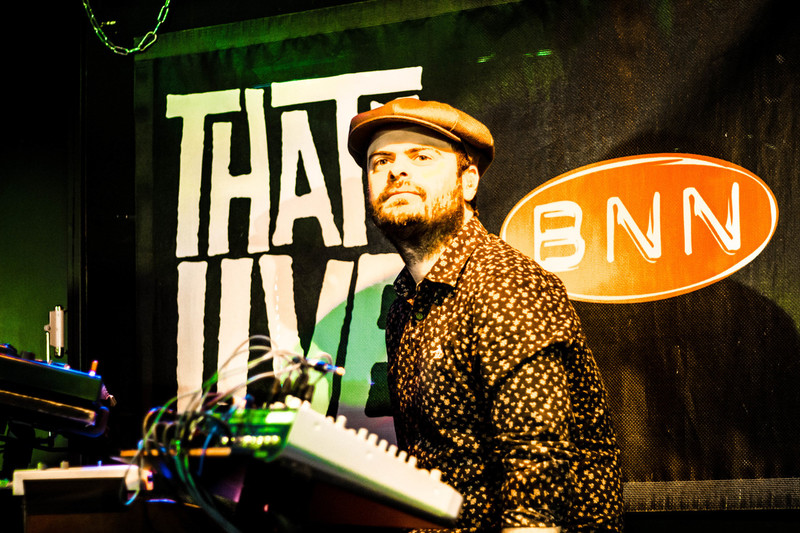 Kaiser Chiefs at That's Live radio3fm