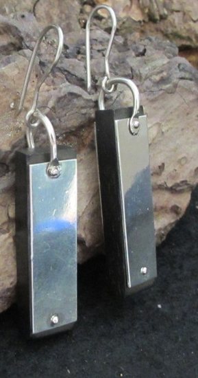 zilveren oorhangers met ebbenhout