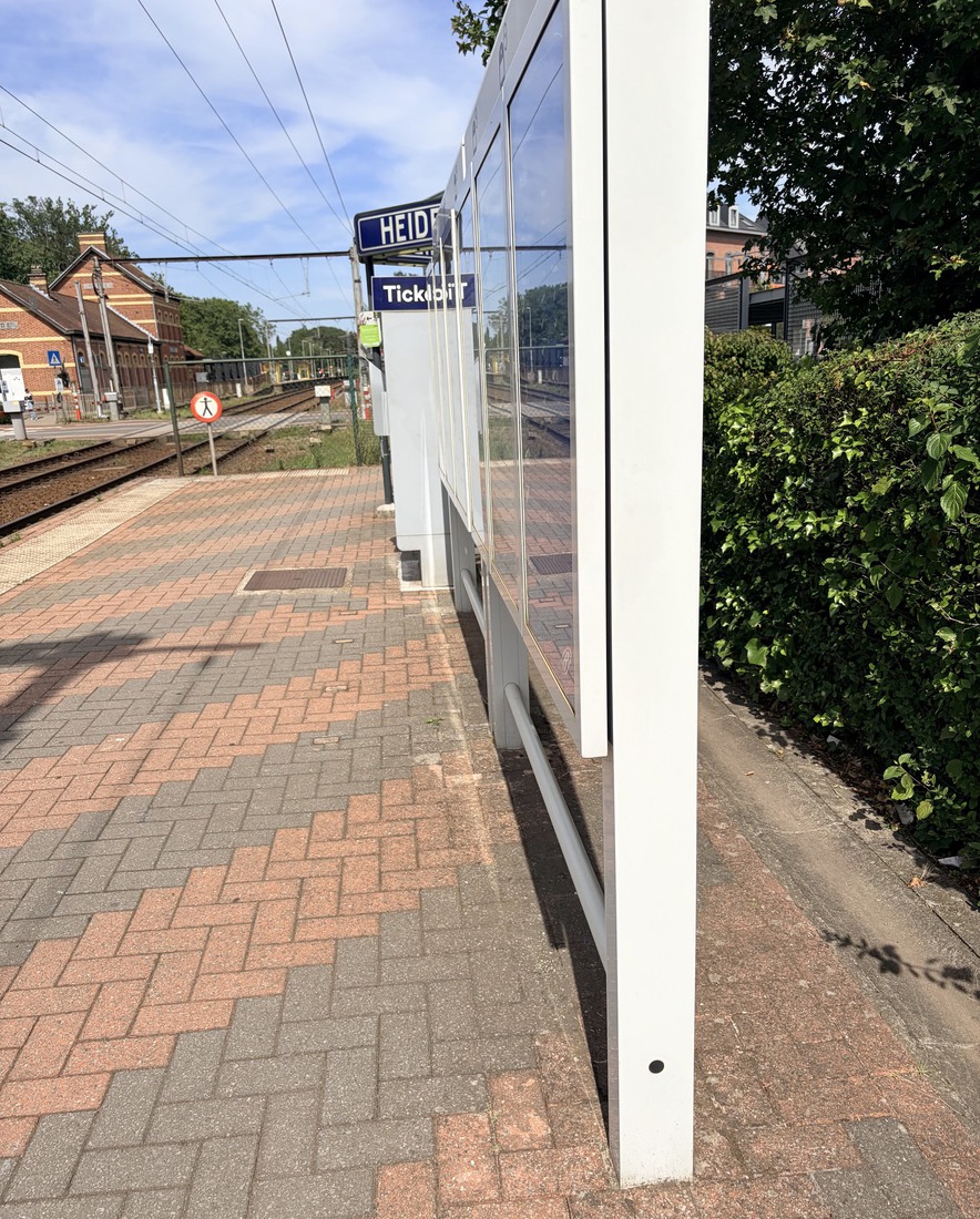 Heide station, de omgeving van het mee te nemen werk