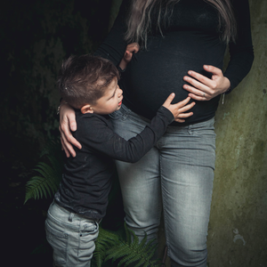 Een periode om nooit te vergeten...prachtig zwanger zijn! Meestal maken we de foto's als de moeder 34 tot 36 week zwanger is.