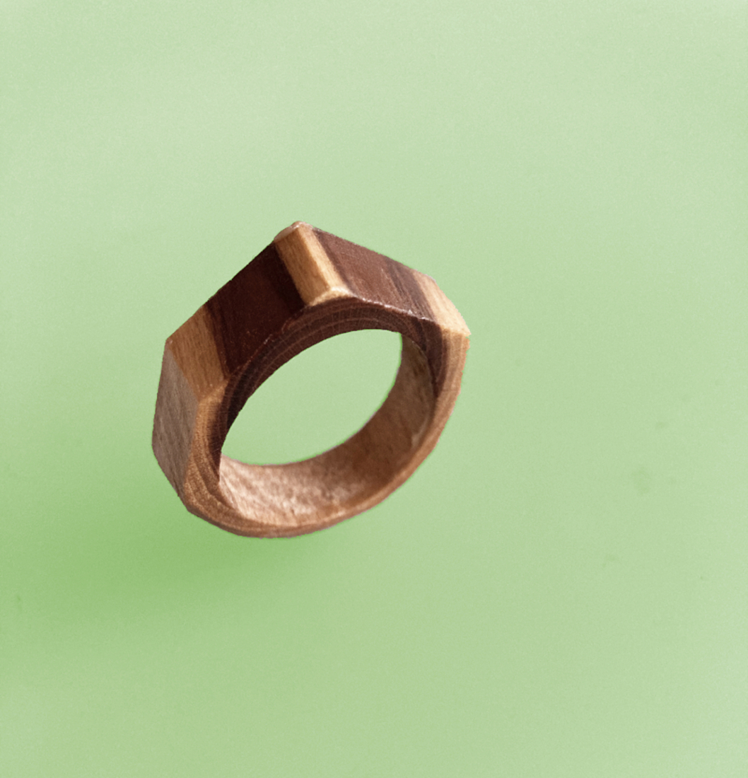 Ring van laurier met twee vlakken