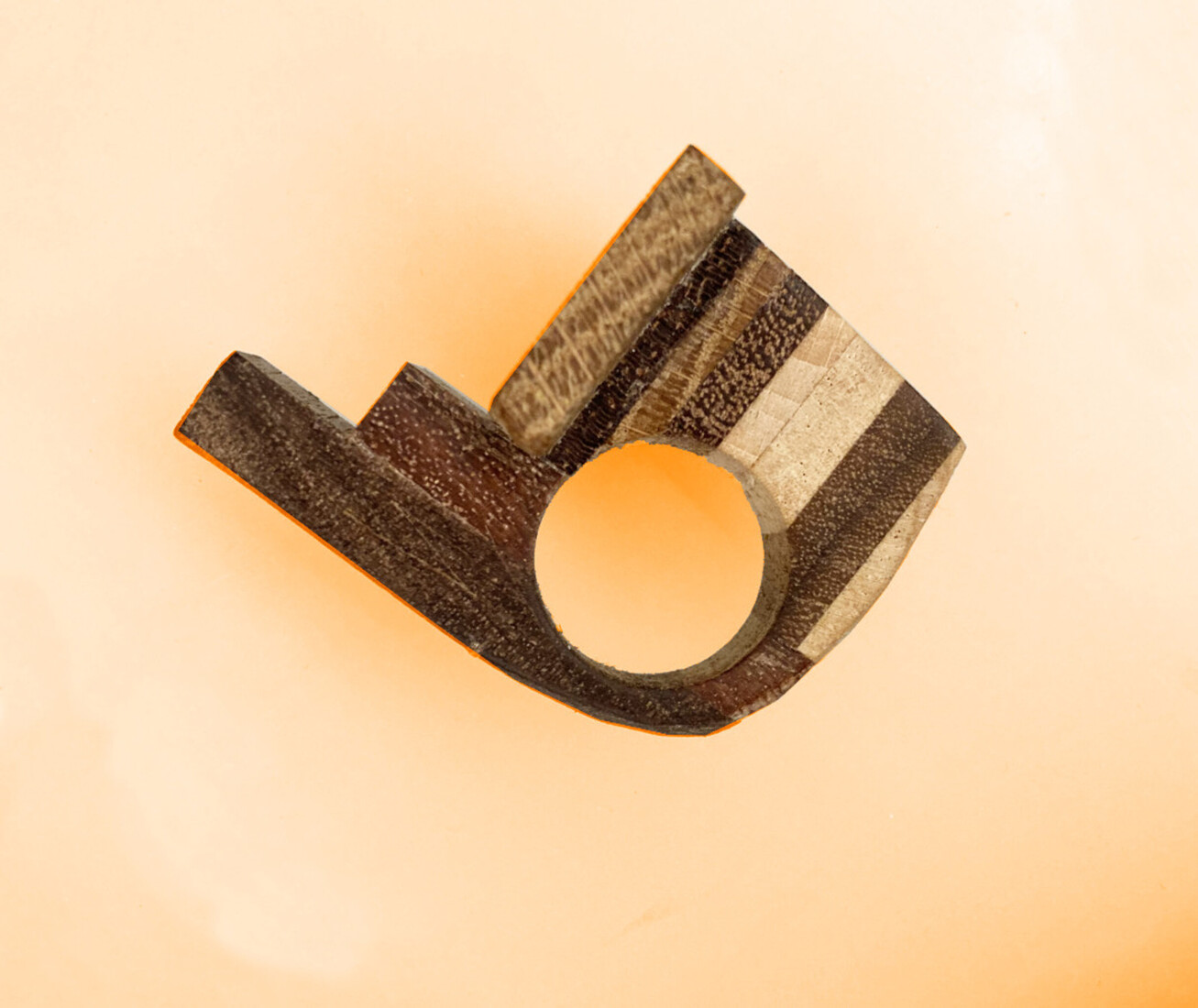 Mondriaan ring van 5 soorten hout