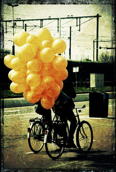Balloons on a bike