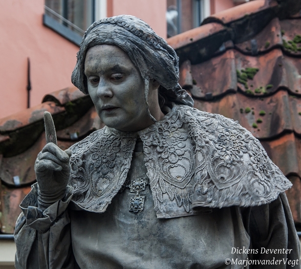 Living statue 6