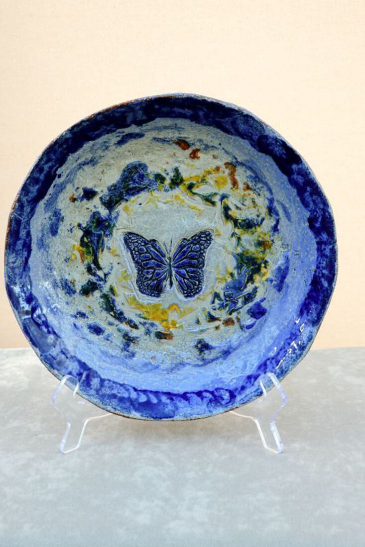 Vlinderbord - Schmetterlingteller - Plate with butterfly -  Plat avec papillon