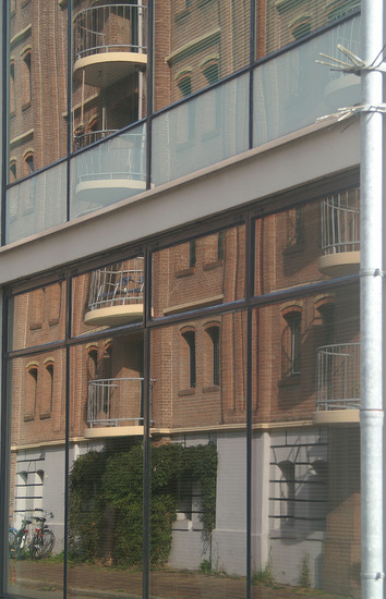 Building in building.