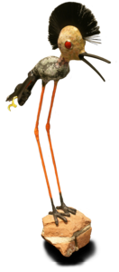 vogels vervaardigd van papier-maché en rest-produkten