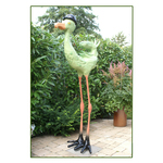 vogel vervaardigd van papier-maché en rest-produkten