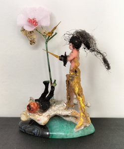 mixed media in spiegelkast