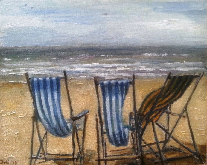Drie strandstoelen in de wind