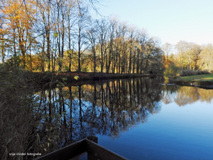 Een landgoedje vlakbij mijn huis, altijd wel vrij druk, veel honden ook. Maar vooral in de herfst zo mooi de kleuren.
