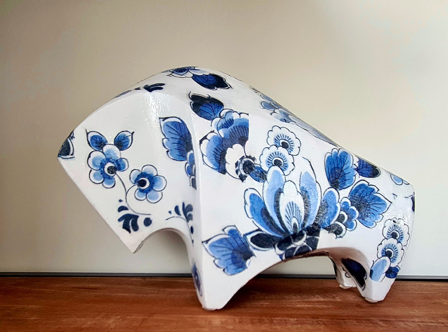 Stiertje in Delftsblauw.