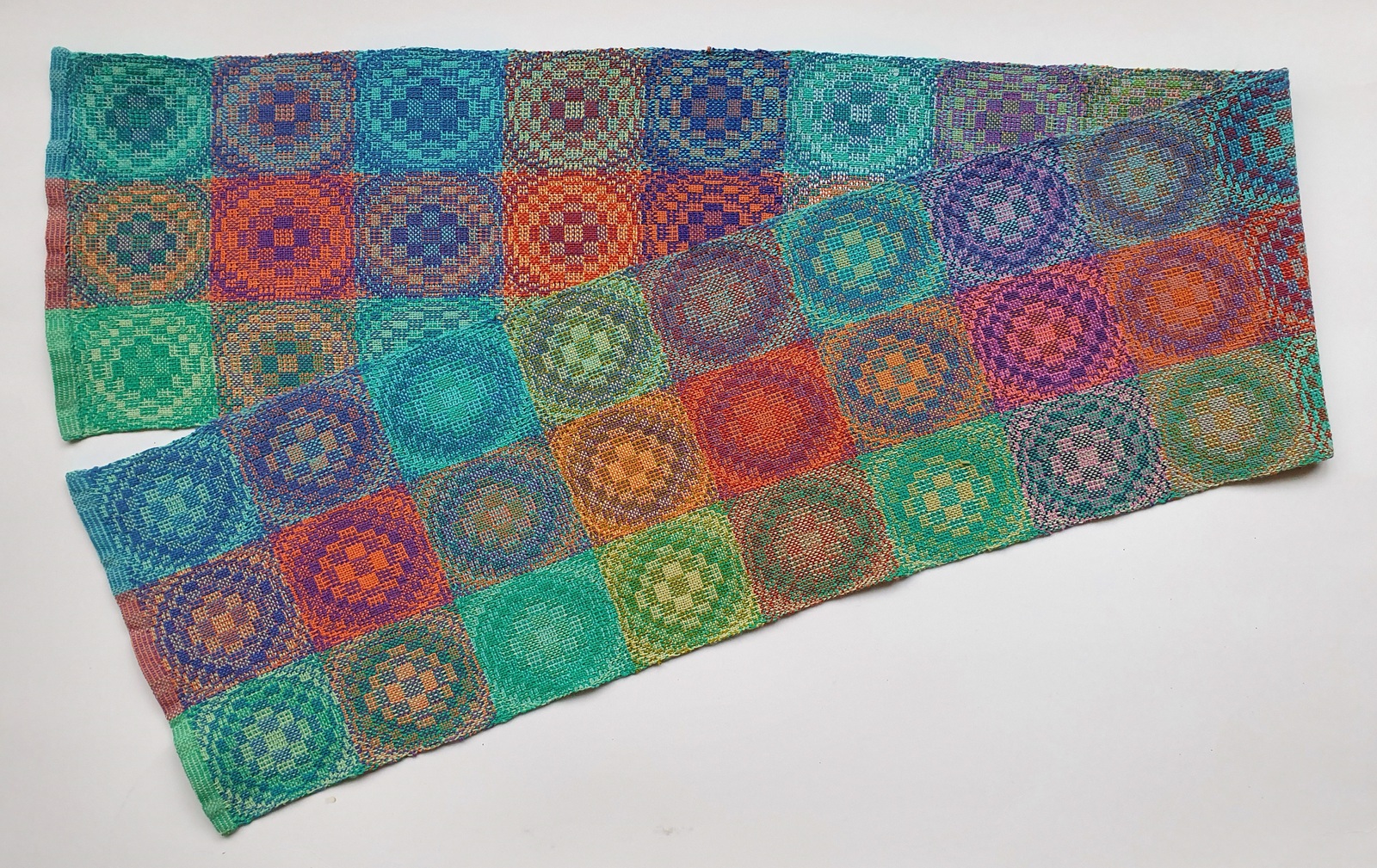 2023 sjaal kleurencirkels dubbelweven