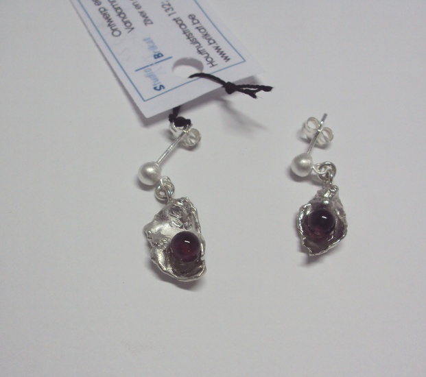 oorbellen moon granaat