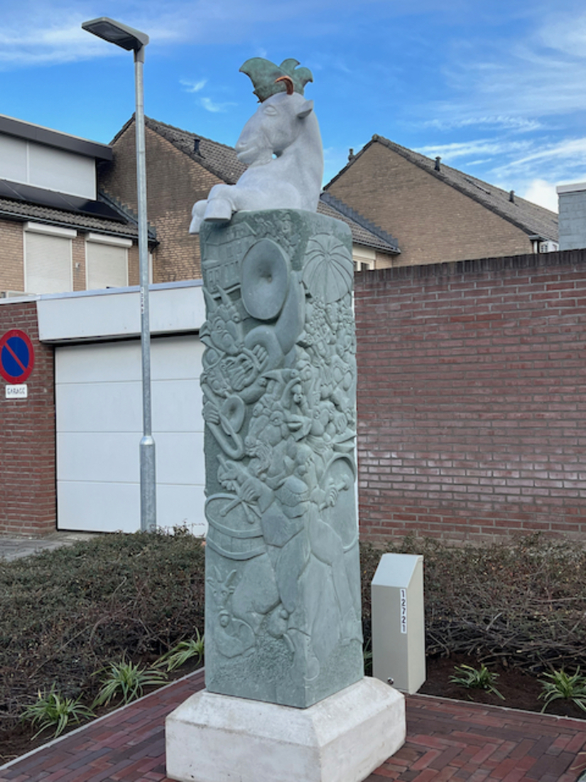 Monument 8 x 11 jaar VV de Geete