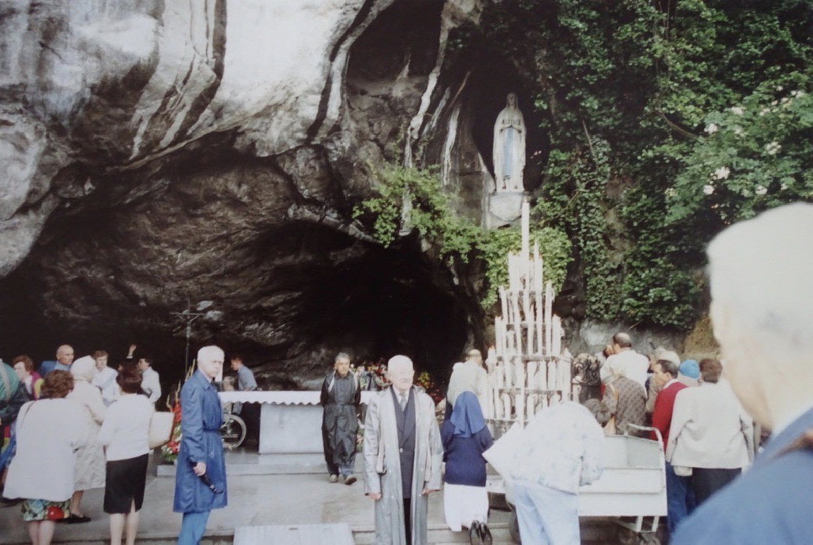 Lourdes.