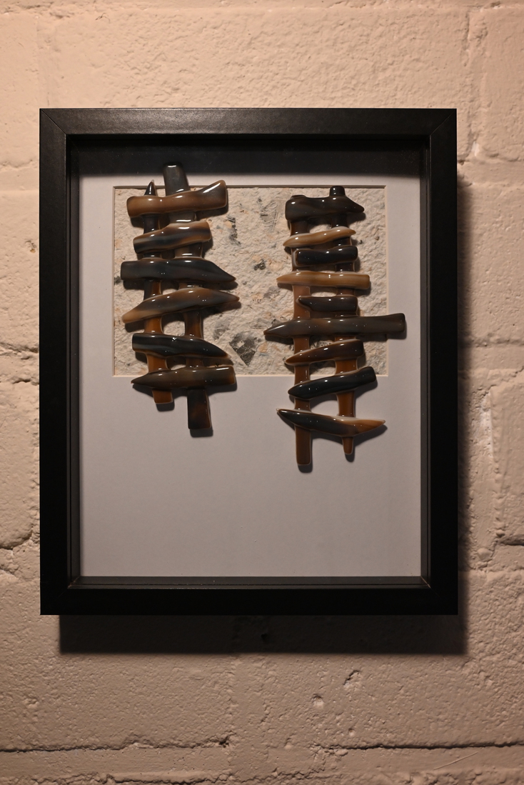 Buiten de kaders donkerbruin