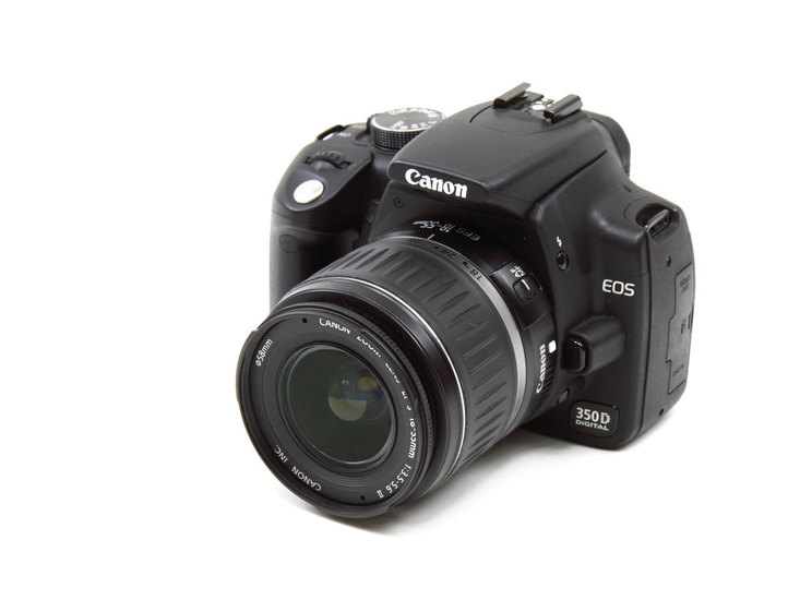 Canon 350 D met Canon lens 18-55mm