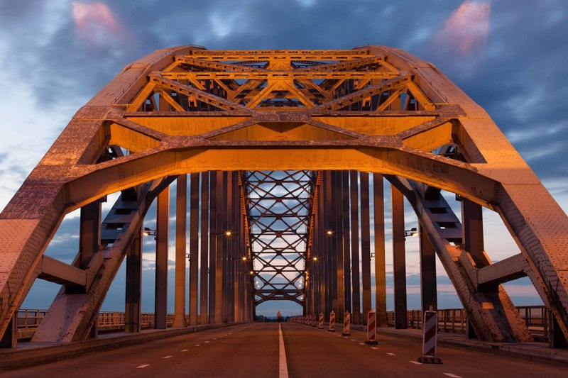 Waalbrug kleur