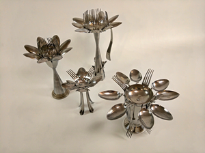 Kaarsenstandaards van hergebruikte lepels en vorken